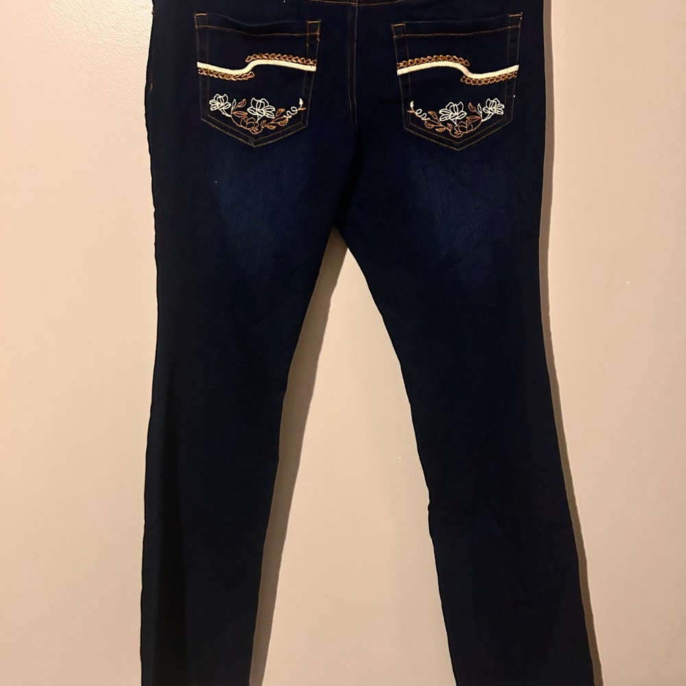 Pioneer woman jeans  medium